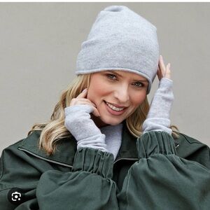 Halogen Soft Gray Cashmere Beanie